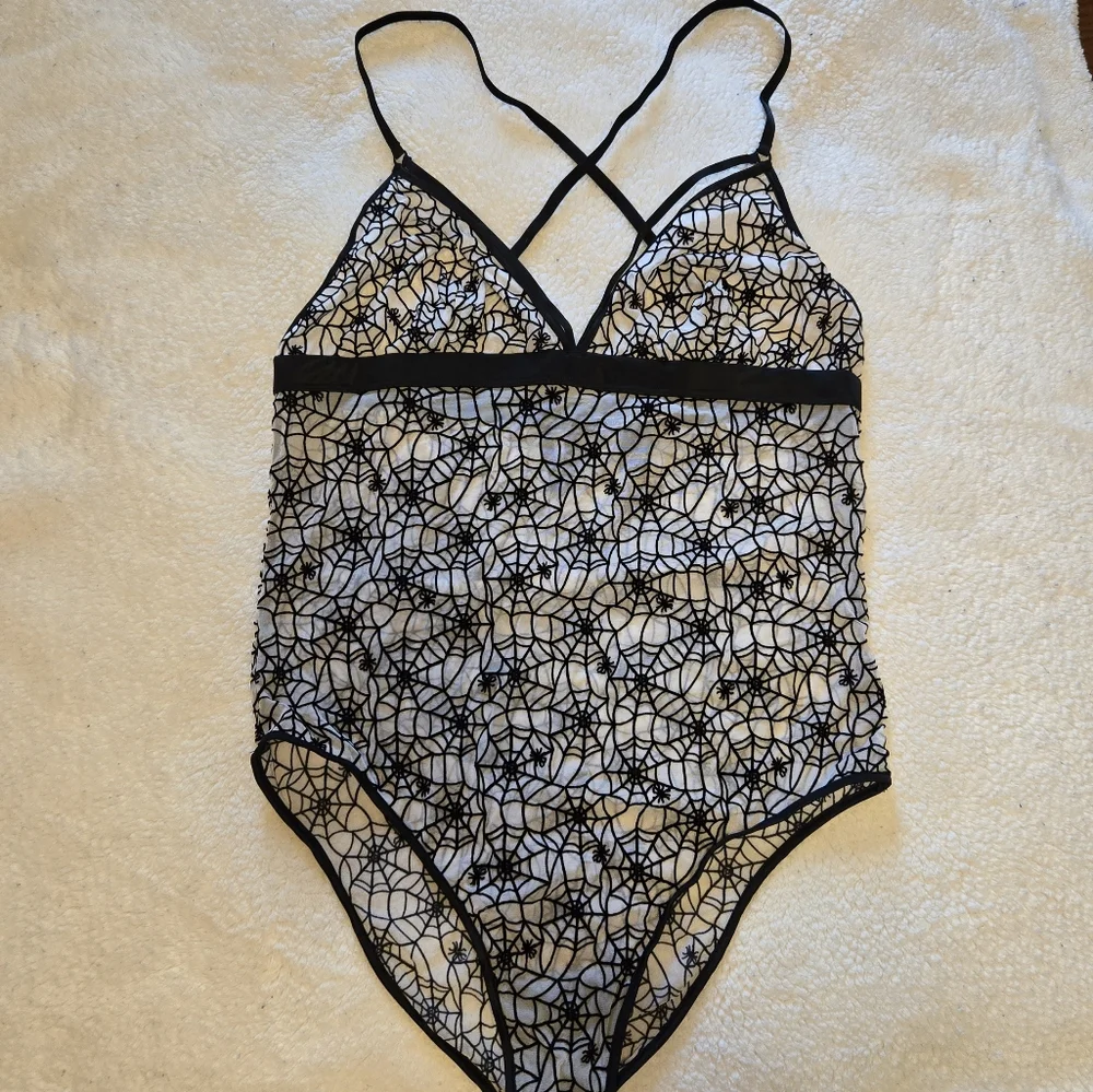 Spiderweb Bodysuit - Picture 1 of 7